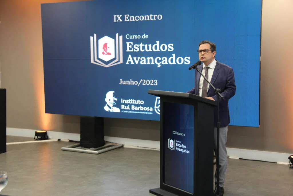 Políticas públicas de saúde e produção de bens e riquezas do país pautou os debates do 9º Encontro de Estudos Avançados do IRB