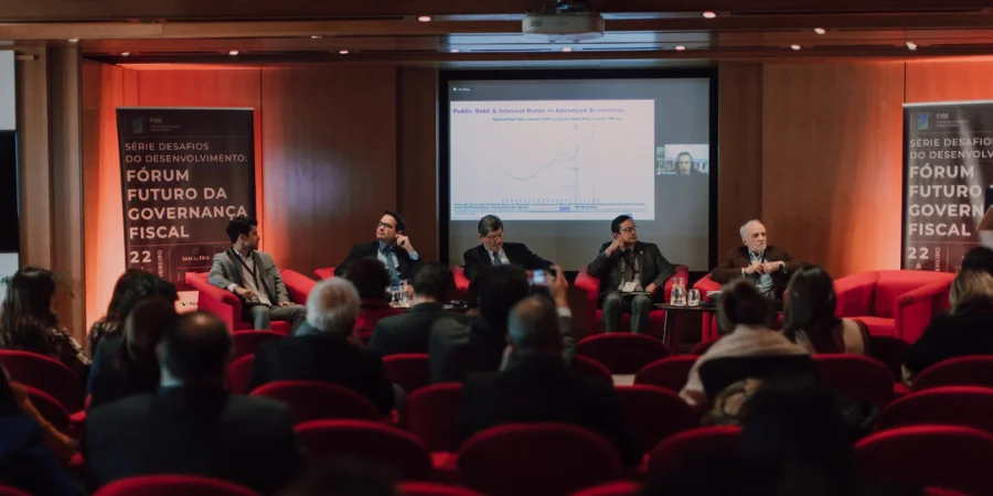 Presidente do IRB debate sobre o futuro da Governança Fiscal em Fórum Internacional realizado em Lisboa